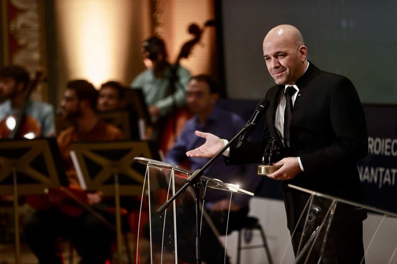 Dirijorul Cristian Lupeș câștigă premiul „România în lume” în cadrul galei „Gândit în România”